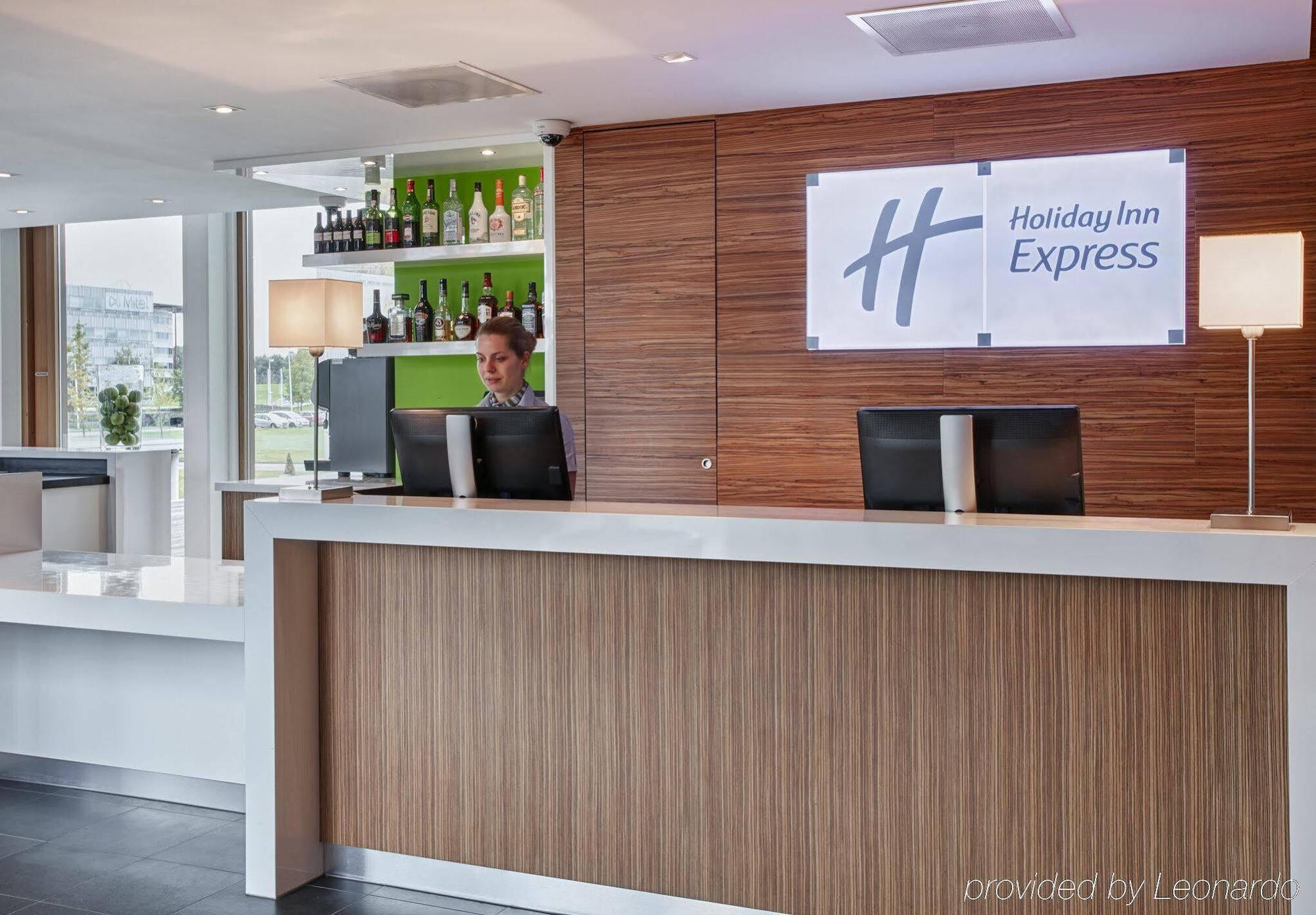 Holiday Inn Express Utrecht - Papendorp, An Ihg Hotel Exteriör bild